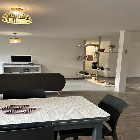 شقة Apartment In Sedan Near Chateau Fort سيدا