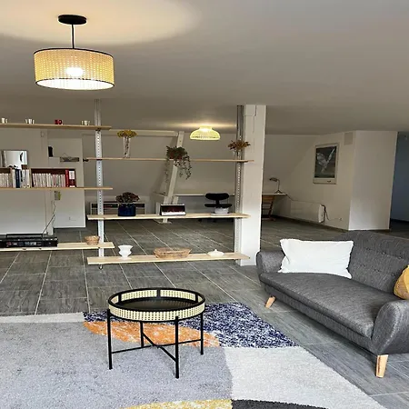 Apartment In Sedan Near Chateau Fort * سيدا